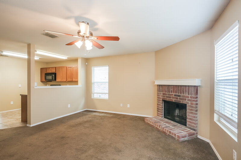 1,930/Mo, 1841 Shasta View Dr Justin, TX 76247 Living Room View 4