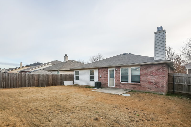 1,930/Mo, 1841 Shasta View Dr Justin, TX 76247 Rear View