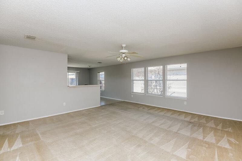 2,350/Mo, 215 Windmill Dr Justin, TX 76247 Living Room View