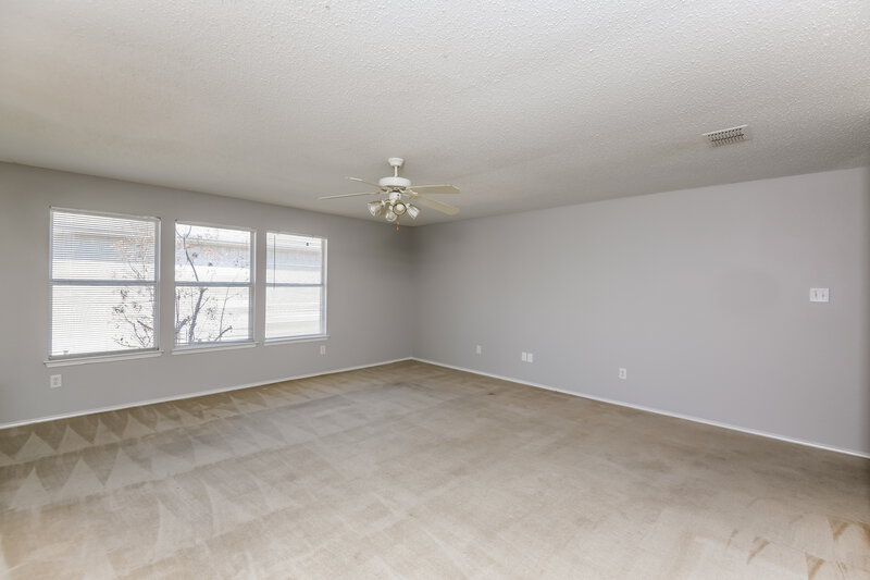 2,350/Mo, 215 Windmill Dr Justin, TX 76247 Living Room View 4