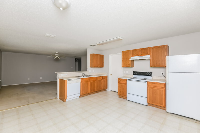 2,350/Mo, 215 Windmill Dr Justin, TX 76247 Kitchen View 2