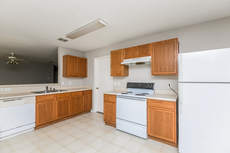 2,350/Mo, 215 Windmill Dr Justin, TX 76247 Kitchen View 3