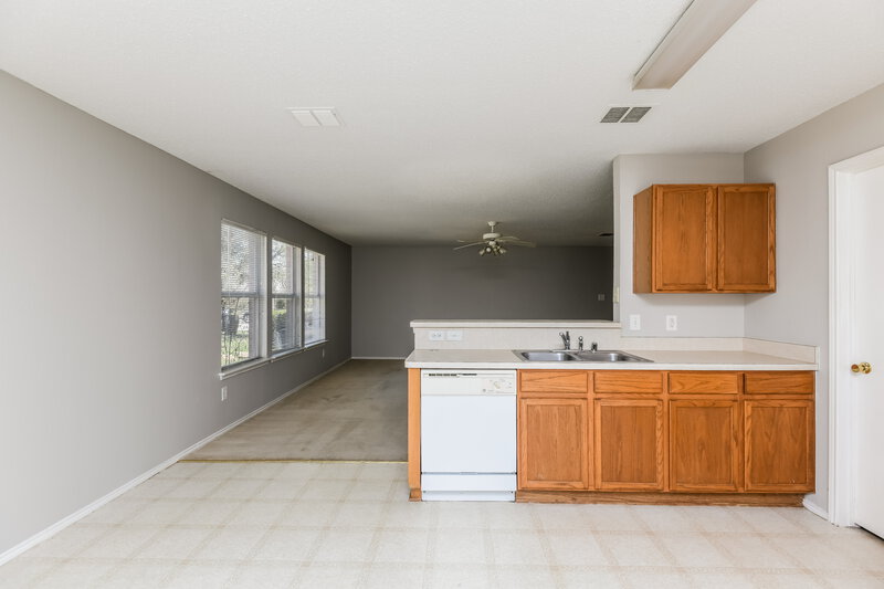 2,350/Mo, 215 Windmill Dr Justin, TX 76247 Kitchen View 4