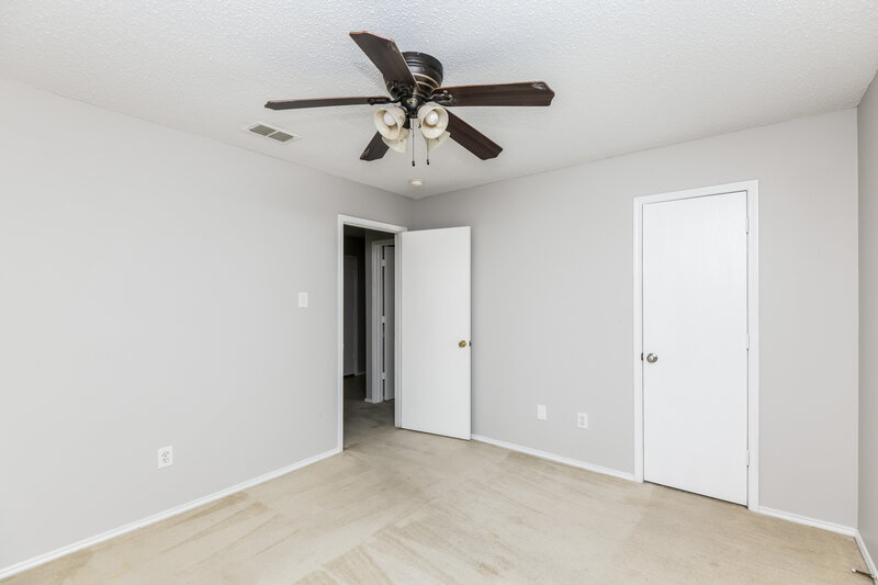 2,350/Mo, 215 Windmill Dr Justin, TX 76247 Bedroom View 4