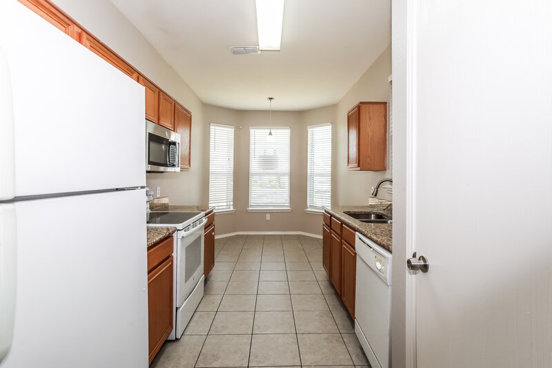 1,995/Mo, 13332 Dove Ranch Rd Roanoke, TX 76262 Kitchen View