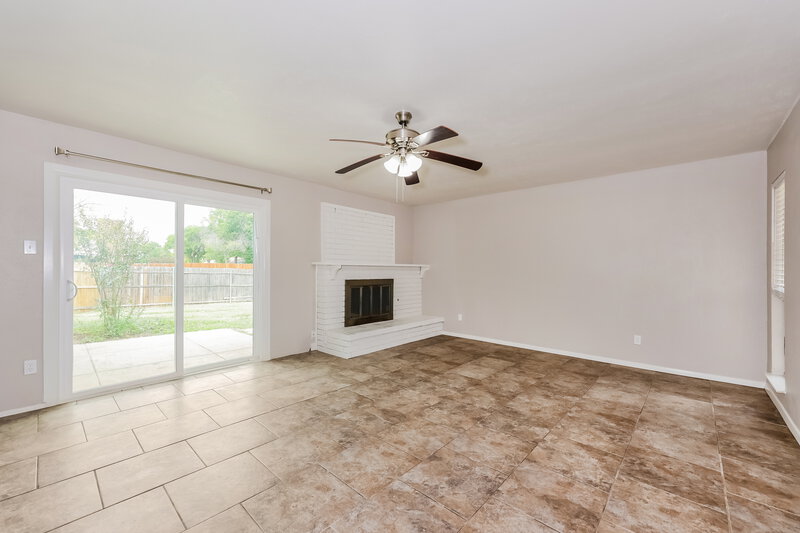 2,330/Mo, 3401 Aquarius Circle Garland, TX 75044 Family Room View