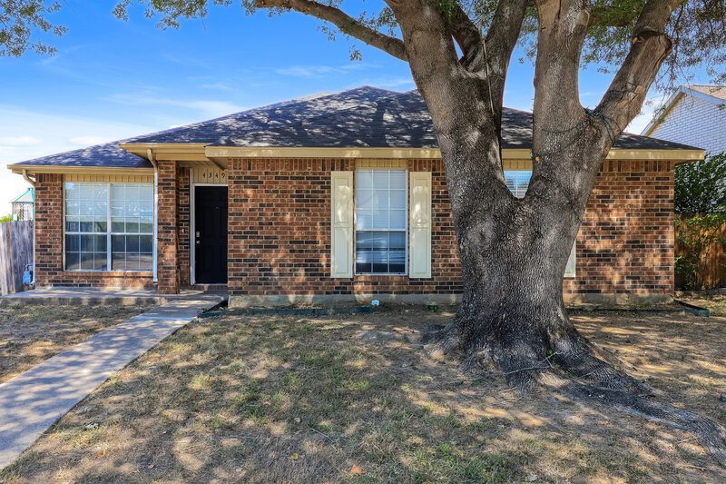 2,310/Mo, 4349 Presto Circle Grand Prairie, TX 75052 External View