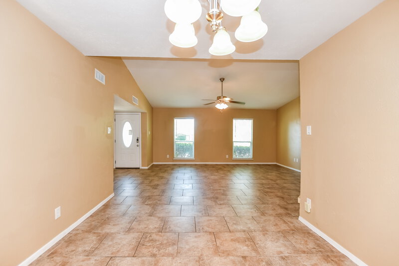 2,080/Mo, 705 Tara Dr DeSoto, TX 75115 Dining Room View