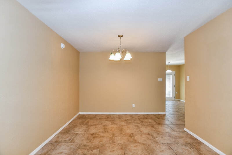 2,080/Mo, 705 Tara Dr DeSoto, TX 75115 Dining Room View 2