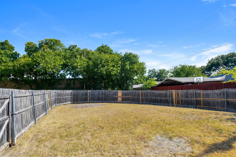 2,080/Mo, 705 Tara Dr DeSoto, TX 75115 Exterior View