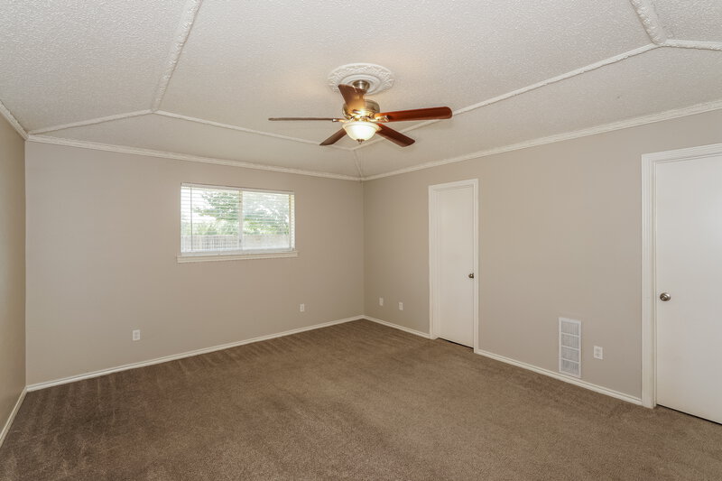 2,190/Mo, 1112 Townsend Ln DeSoto, TX 75115 Main Bedroom View