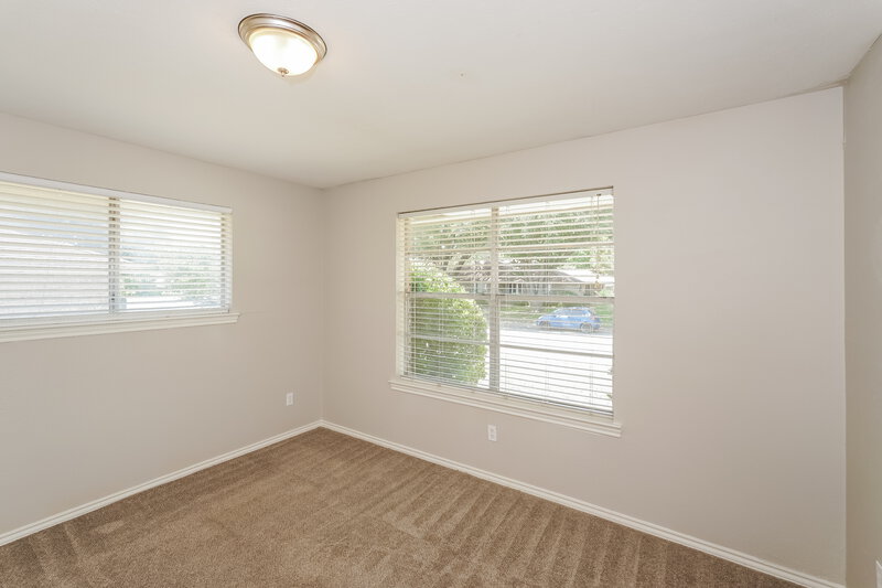 2,190/Mo, 1112 Townsend Ln DeSoto, TX 75115 Bedroom View 2