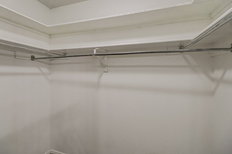 2,185/Mo, 722 Austin Dr DeSoto, TX 75115 Walk In Closet View