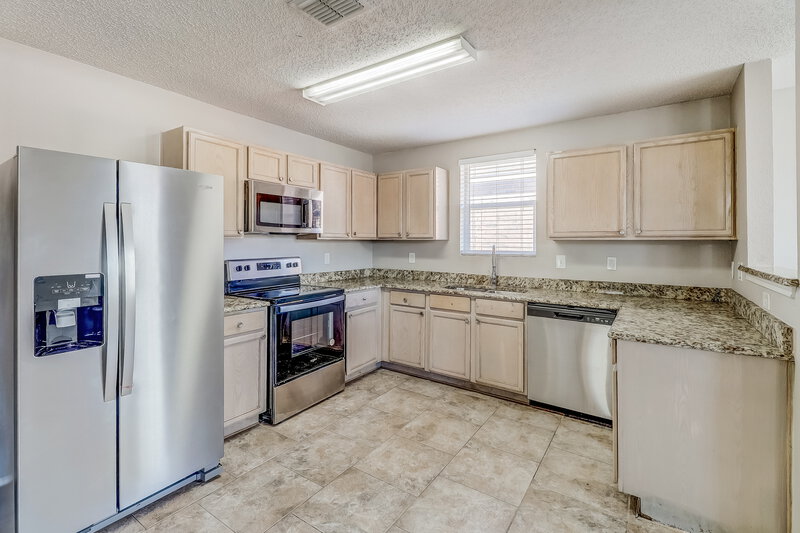 2,195/Mo, 1237 Candler Dr Lancaster, TX 75134 Kitchen View