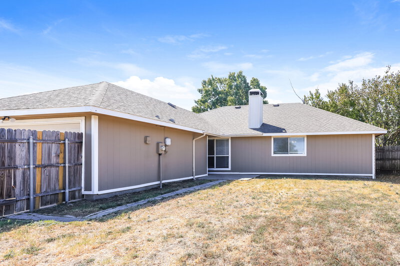 1,885/Mo, 1357 Meadow Creek Dr Lancaster, TX 75146 Rear View