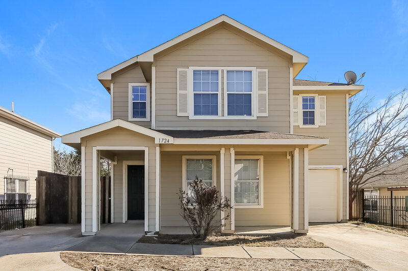 2,000/Mo, 1724 Red Cloud Dr Dallas, TX 75217 External View