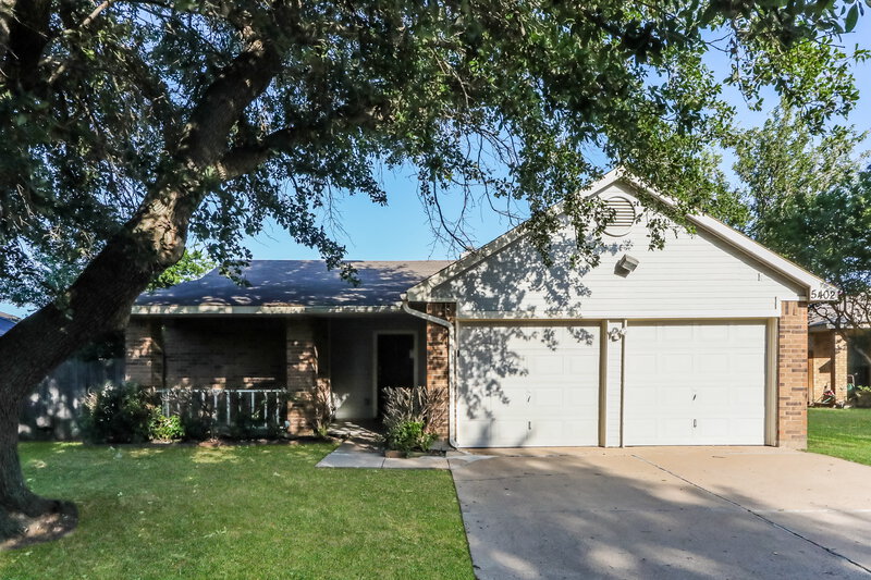 2,095/Mo, 5402 Boxelder Dr Arlington, TX 76018 External View