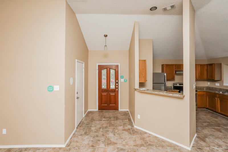 2,095/Mo, 5402 Boxelder Dr Arlington, TX 76018 Foyer View
