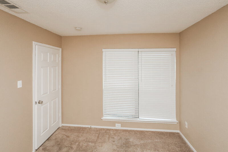 2,095/Mo, 5402 Boxelder Dr Arlington, TX 76018 Bedroom View