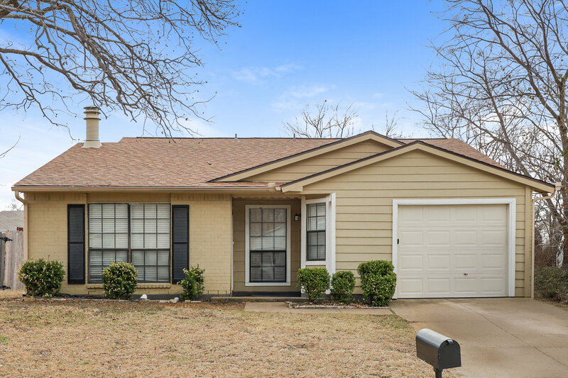 1,705/Mo, 6958 Sandybrook Dr Fort Worth, TX 76120 External View