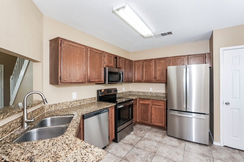 1,925/Mo, 2500 Coldstream Dr Fort Worth, TX 76123 Kitchen View 3