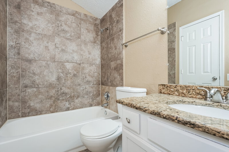 1,925/Mo, 2500 Coldstream Dr Fort Worth, TX 76123 Bathroom View