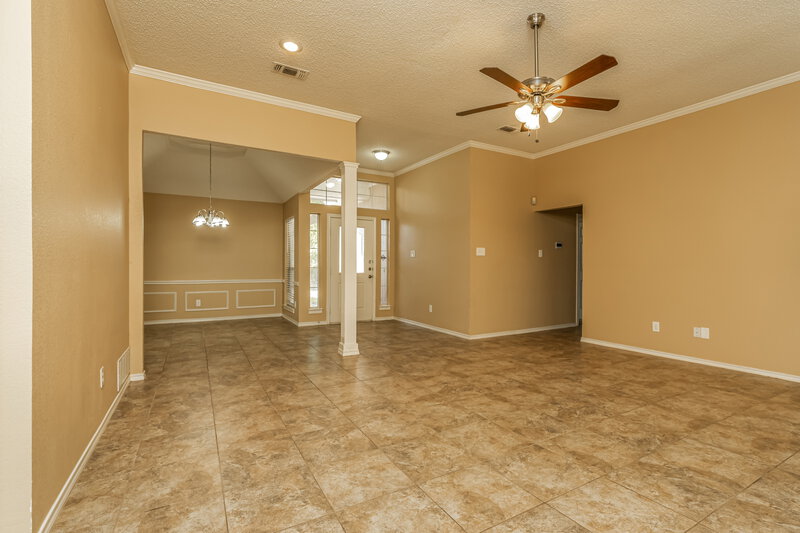 3,180/Mo, 4045 Brookway Dr Fort Worth, TX 76123 Living Room View 4