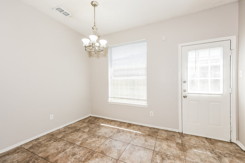 2,580/Mo, 6977 Avington Way Fort Worth, TX 76133 Dining Room View