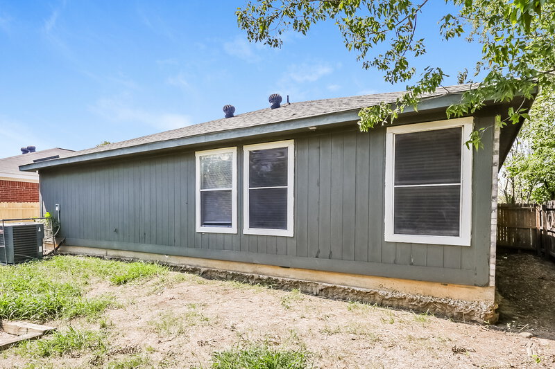 2,580/Mo, 6977 Avington Way Fort Worth, TX 76133 Rear View 2