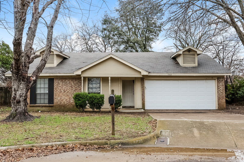 1,990/Mo, 1733 Wurzburg Dr Fort Worth, TX 76134 External View