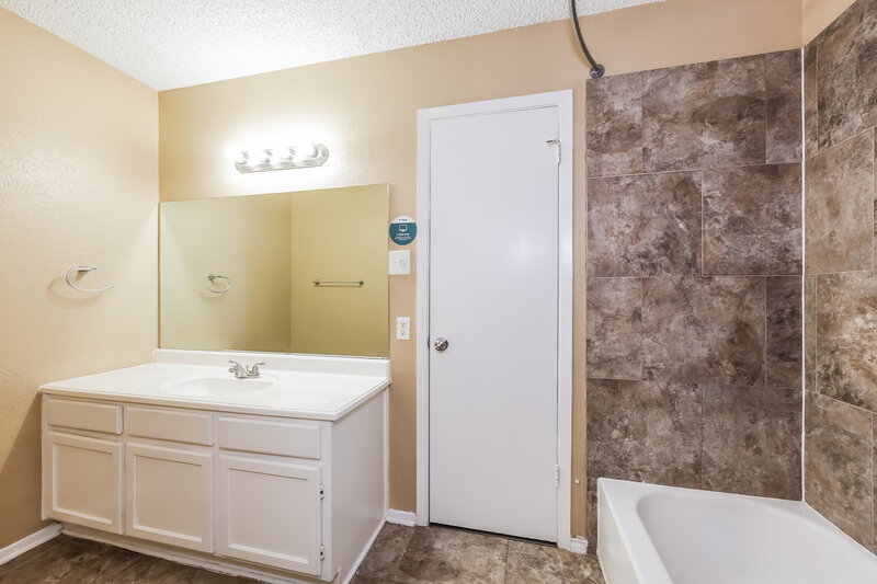1,990/Mo, 1733 Wurzburg Dr Fort Worth, TX 76134 Misc View 5
