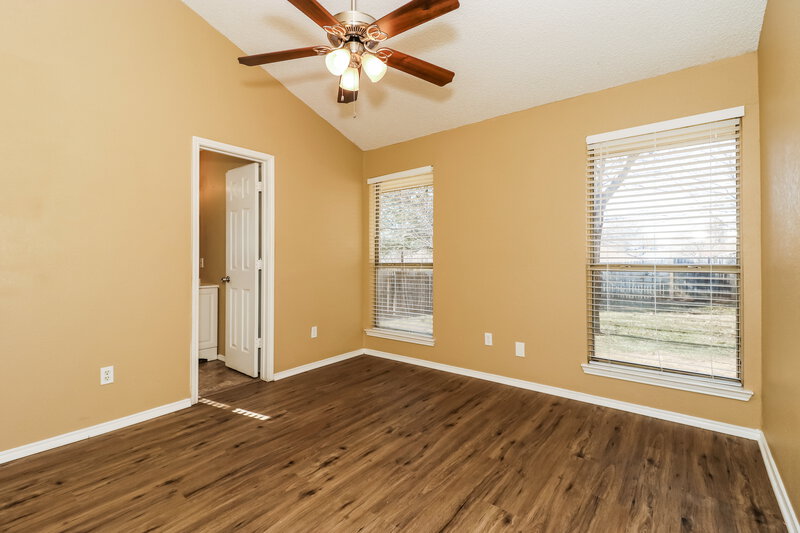 1,845/Mo, 4905 Dax Dr Fort Worth, TX 76135 Main Bedroom View