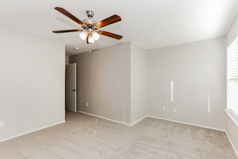 1,710/Mo, 10616 Many Oaks Dr Fort Worth, TX 76140 Main Bedroom View 2