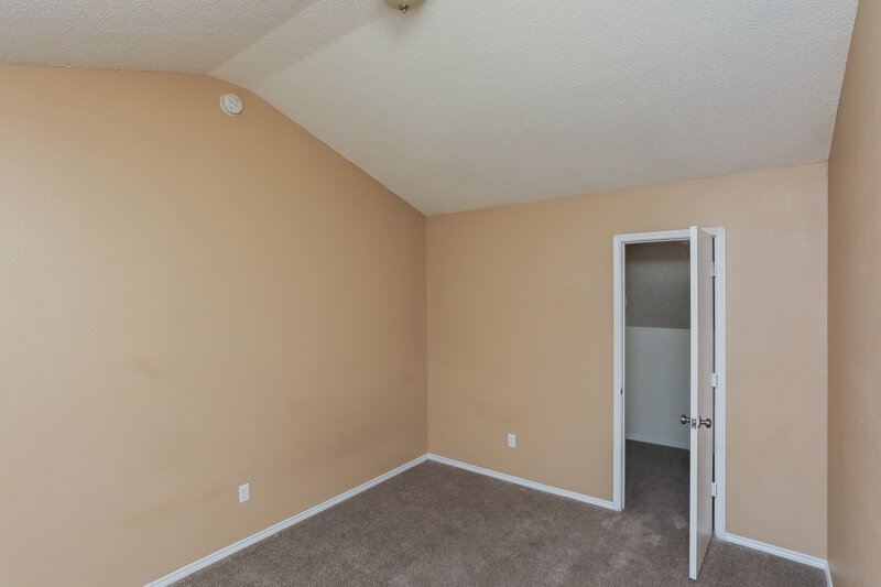 2,100/Mo, 935 Gaynor Ave Duncanville, TX 75137 Bedroom View