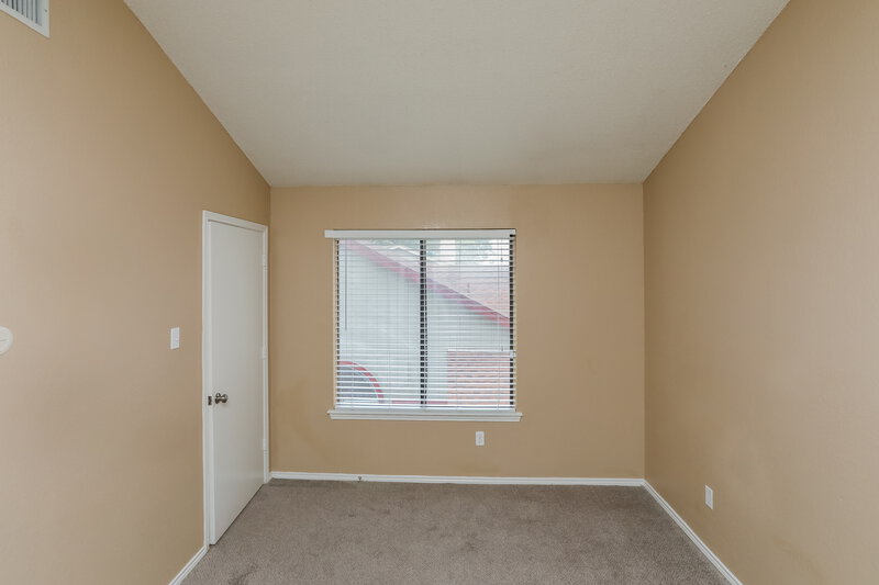 2,100/Mo, 935 Gaynor Ave Duncanville, TX 75137 Bedroom View 4