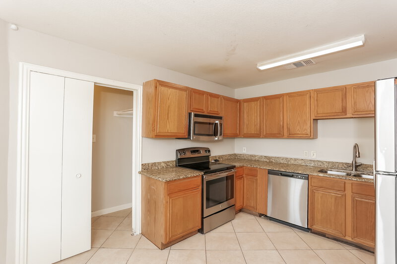 1,805/Mo, 9000 Christopher Circle Fort Worth, TX 76140 Misc View 7