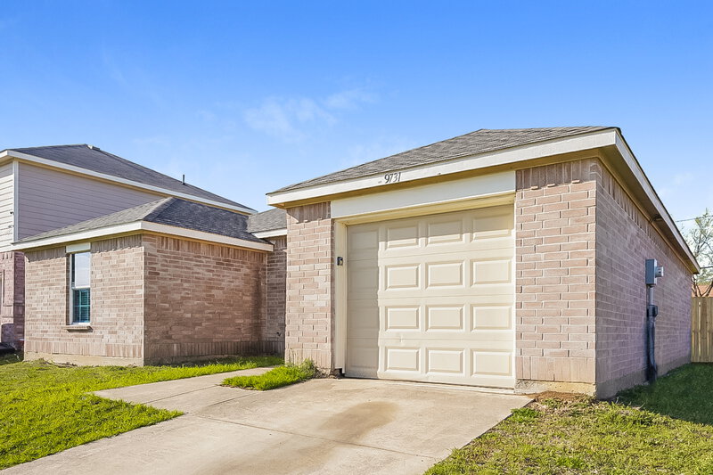 1,860/Mo, 9731 Checota Dr Dallas, TX 75217 Front View