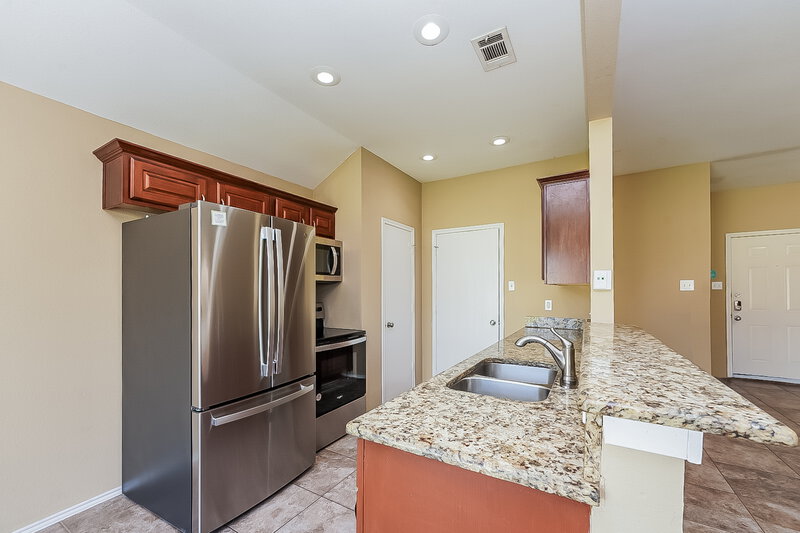 1,860/Mo, 9731 Checota Dr Dallas, TX 75217 Kitchen View 2