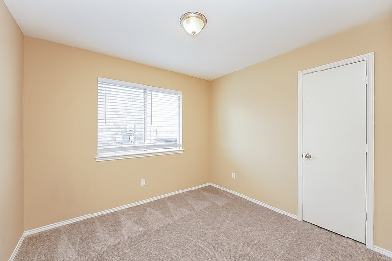 1,860/Mo, 9731 Checota Dr Dallas, TX 75217 Bedroom View 2