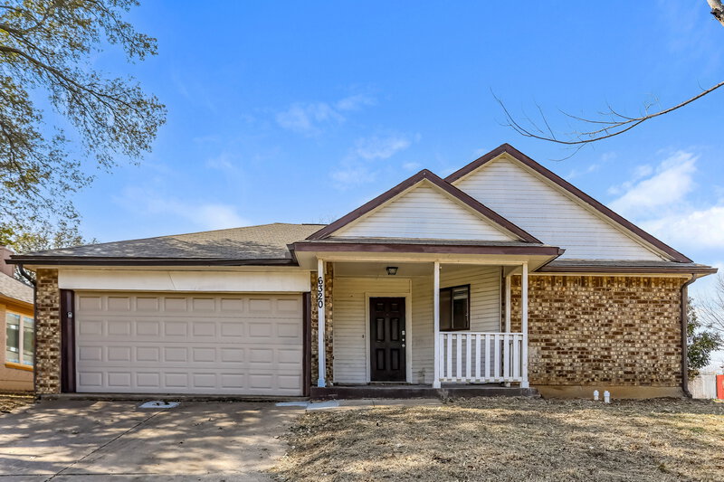 2,430/Mo, 6320 Woodstream Trail Fort Worth, TX 76133 External View