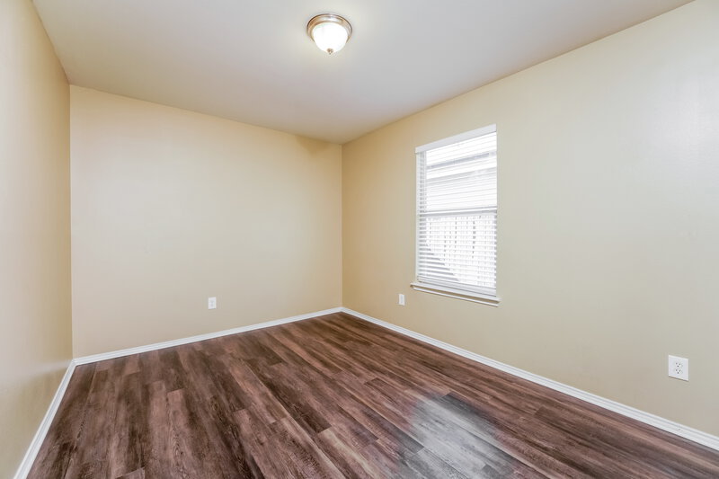 2,110/Mo, 9728 Calle del Oro Ln Dallas, TX 75217 Bedroom View