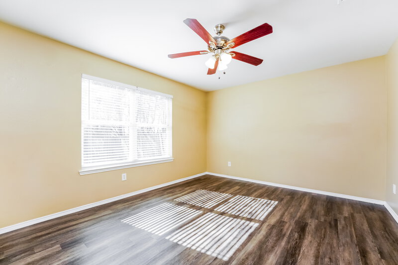 2,110/Mo, 9728 Calle del Oro Ln Dallas, TX 75217 Bedroom View 2
