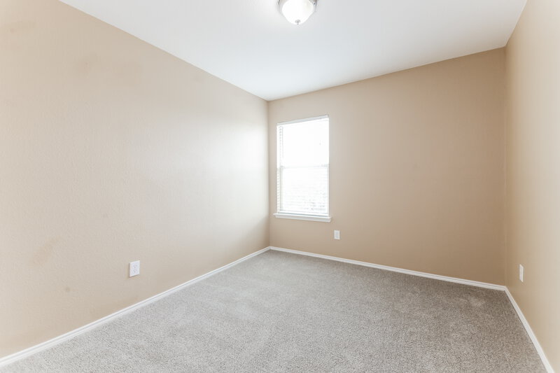 2,800/Mo, 10636 Many Oaks Dr Fort Worth, TX 76140 Bedroom View 2