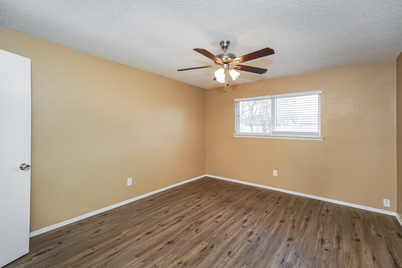 1,675/Mo, 3713 Arnold Dr Fort Worth, TX 76140 Main Bedroom View 2