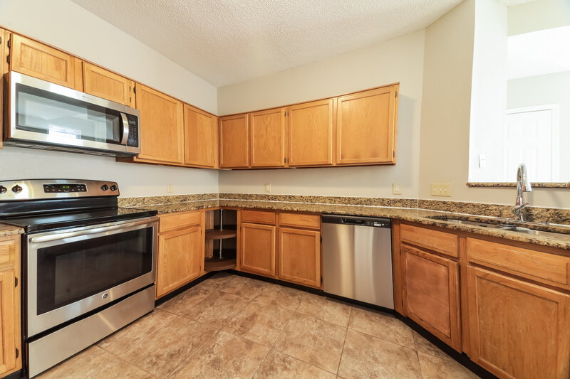 2,285/Mo, 925 Winchester Ln Mesquite, TX 75181 Kitchen View 2