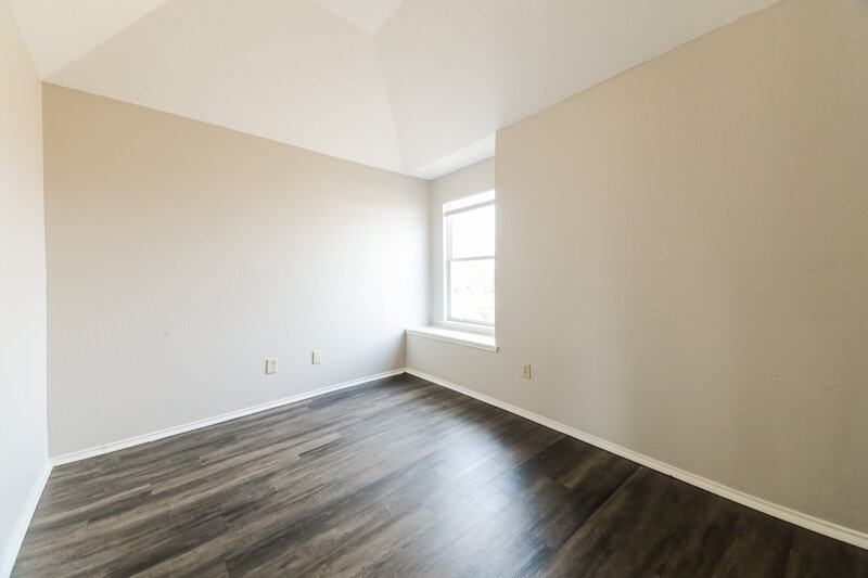 2,285/Mo, 925 Winchester Ln Mesquite, TX 75181 Bedroom View