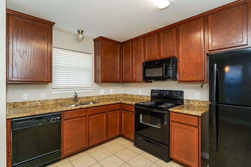 0/Mo, 1237 Camden Yard Dr Burleson, TX 76028 Kitchen View