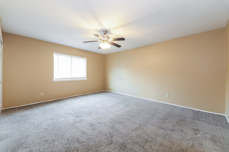 2,180/Mo, 515 Nora Ln DeSoto, TX 75115 Main Bedroom View
