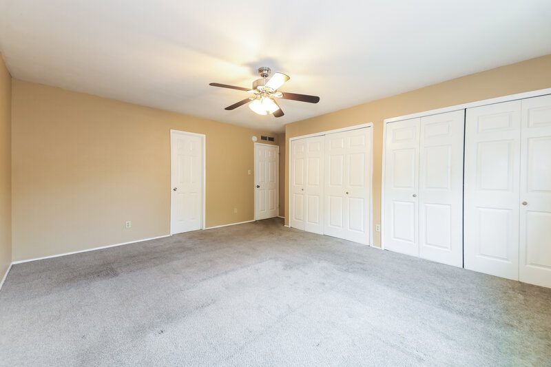 2,180/Mo, 515 Nora Ln DeSoto, TX 75115 Main Bedroom View 2