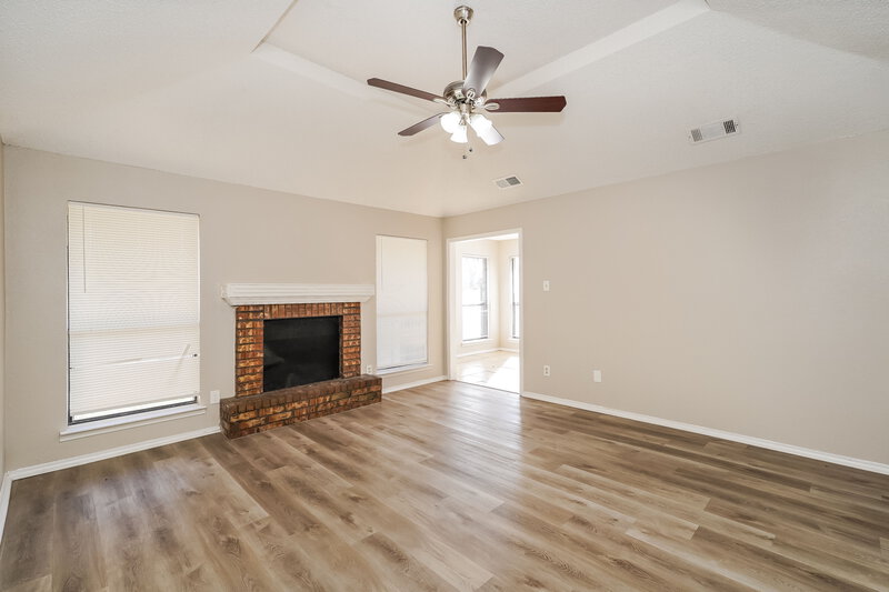1,710/Mo, 2110 Mesa Wood Dr Glenn Heights, TX 75154 Living Room View 2
